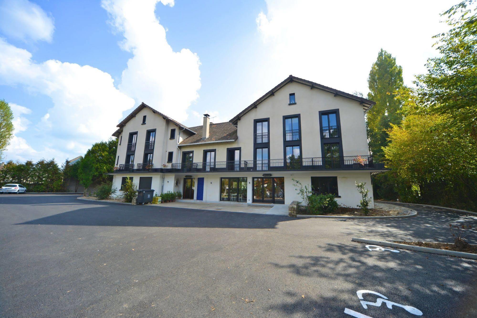 Logis - Hotel Restaurant La Mire Vierzon Ngoại thất bức ảnh